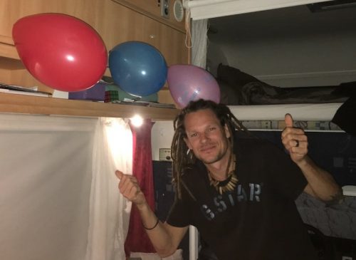 Mike and the balloons