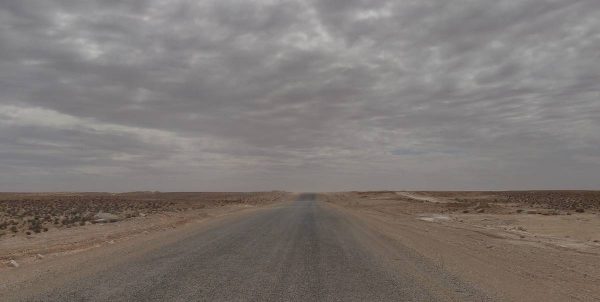The sandy road to Ksar Guilane